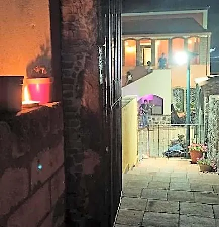 Oda ve Kahvaltı Original Sicily Santa Venerina